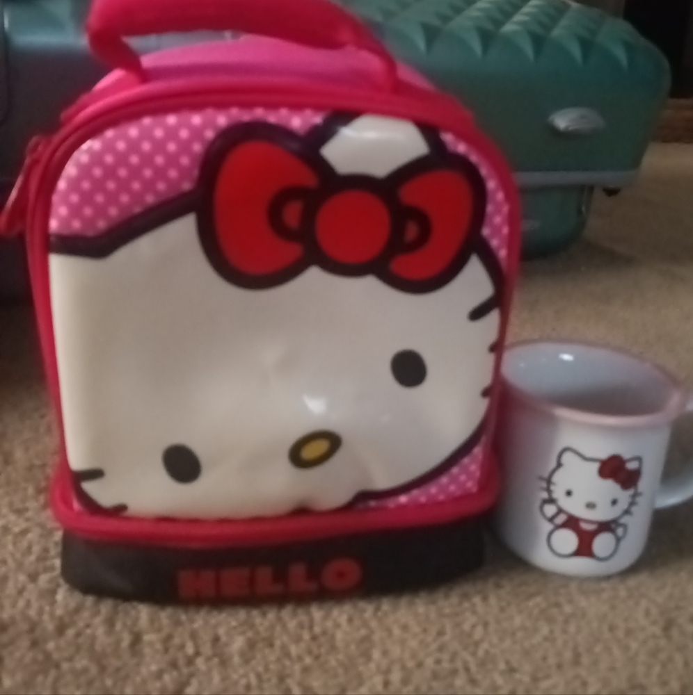 Hello Kitty Thermos Insulated dual compartment Lunch bag and 9 oz ceramic mug